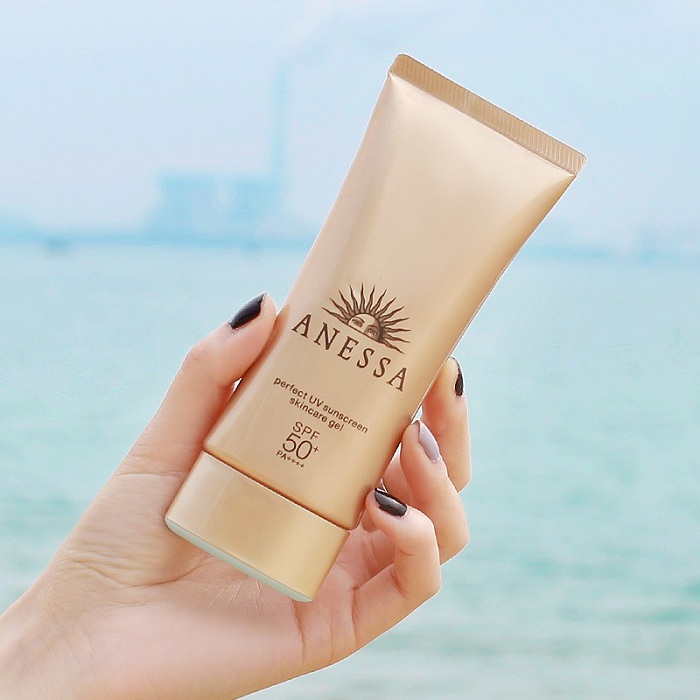 Review ANESSA PERFECT UV SUNSCREEN SKINCARE GEL SPF50+, PA++++